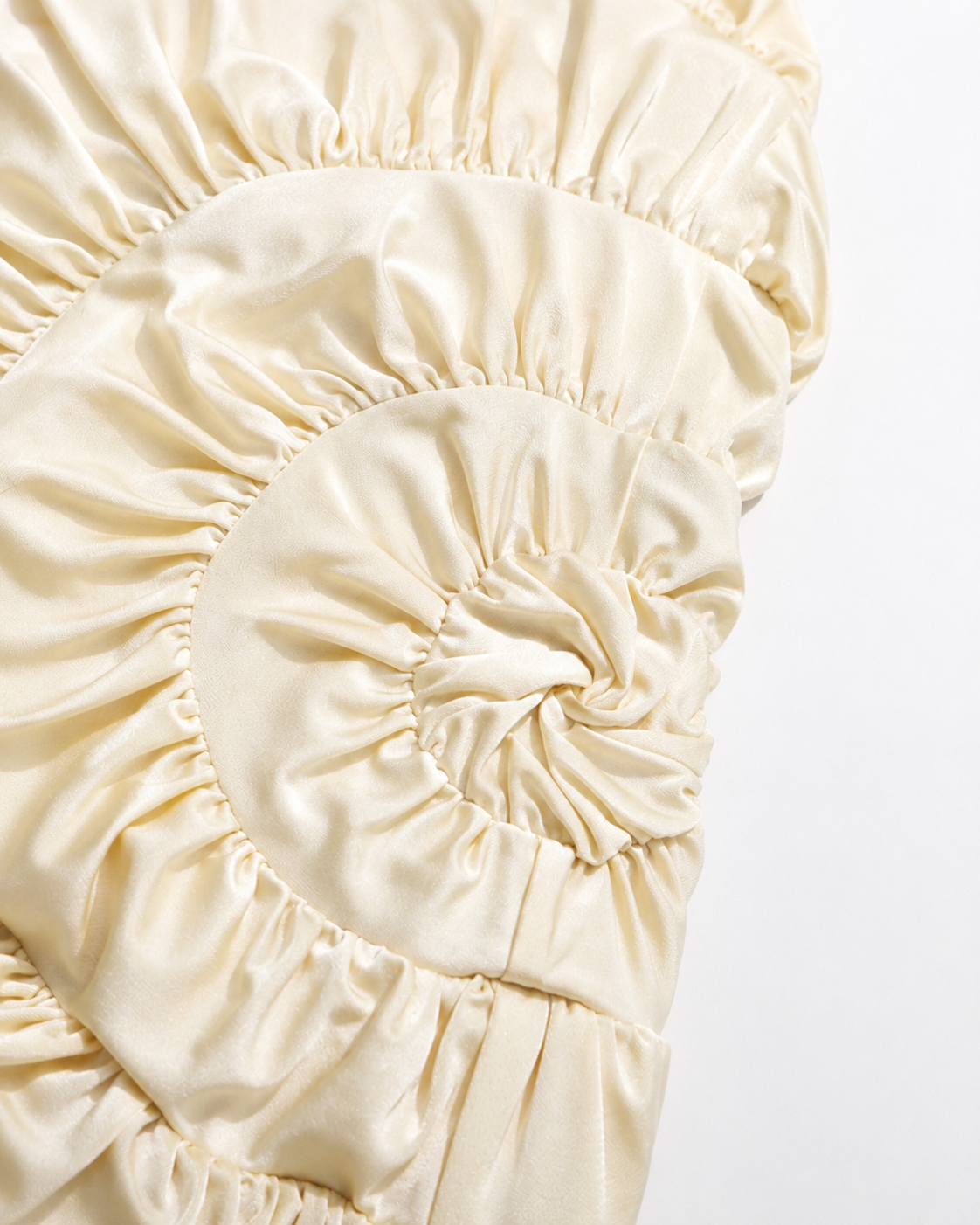 Azora Off-White